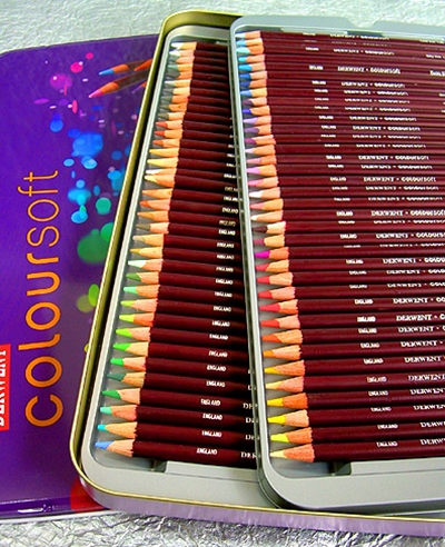 Colored Pencil Set - Derwent Coloursoft 72ct